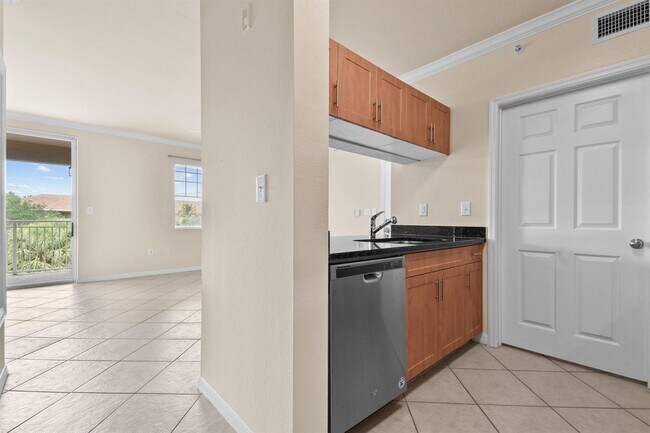 Foto del edificio - 6556 Emerald Dunes Dr