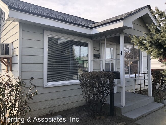Building Photo - 2 br, 1 bath House - 1027 Cherry St