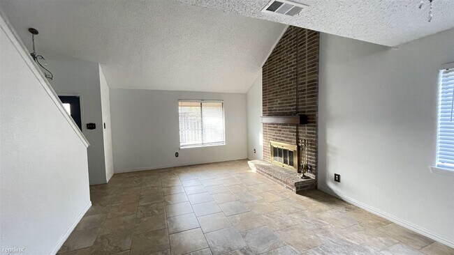 Foto del edificio - 3 br, 2 bath House - 2604 Figtree Lane