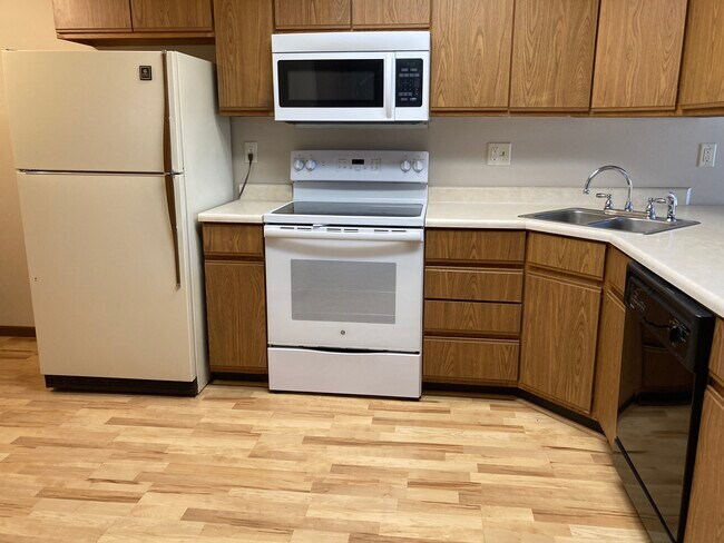 New appliances - 25 Lincoln Ave