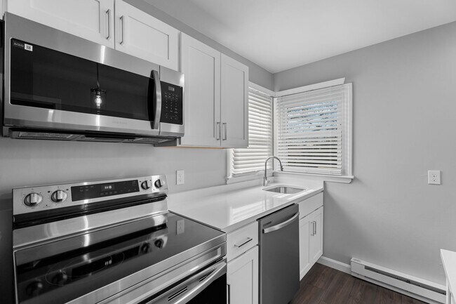 Interior Photo - Camden Square
