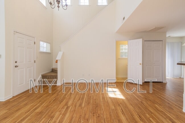 Building Photo - 18457 Streamline Ct