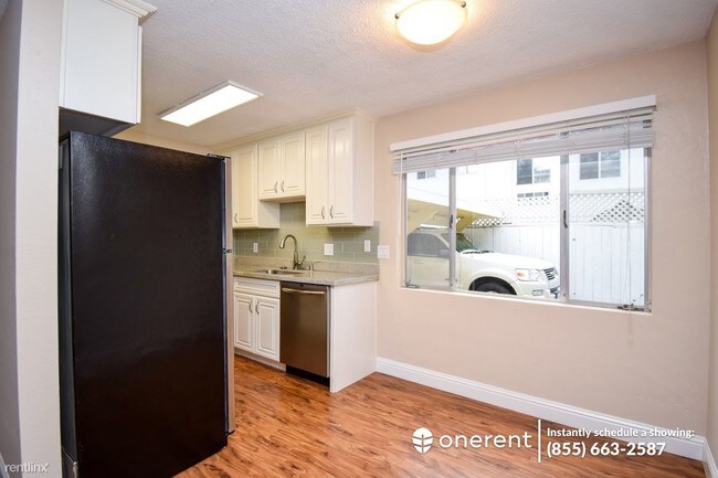 Building Photo - 4275 McKellar Ln