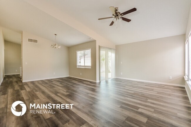 Foto del edificio - 5320 Pinebury Ct