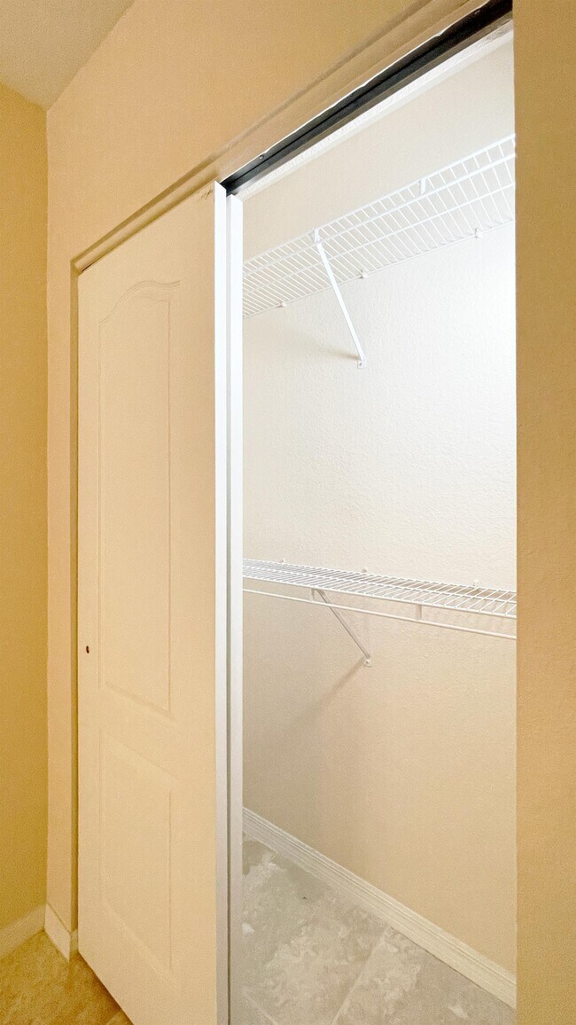 Foto del edificio - 112 SW Peacock Blvd