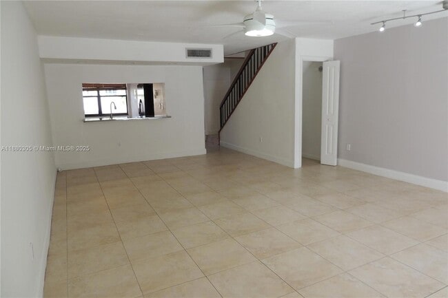 Building Photo - 10104 NW 41st St