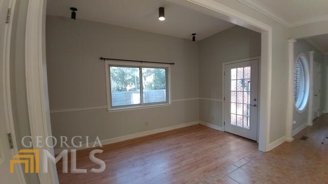 Building Photo - 18 S Highland Oaks Ct