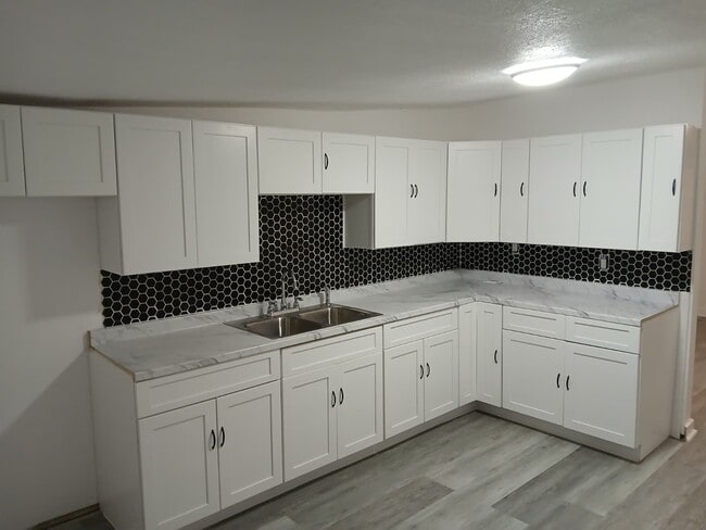 Photo - 1534 Moonflower St House