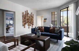 Building Photo - Willow Lake Apartments