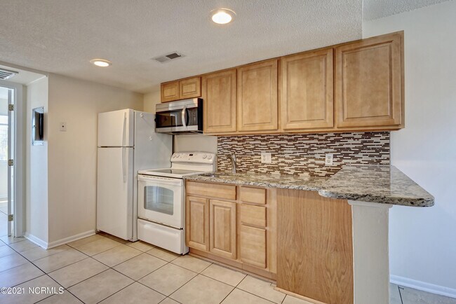 Foto del edificio - 4750 Seahawk Sq