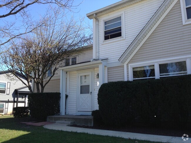 Building Photo - 1208 Inverrary Ln