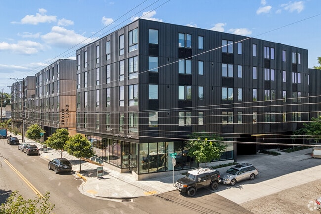 Building Photo - Brookland