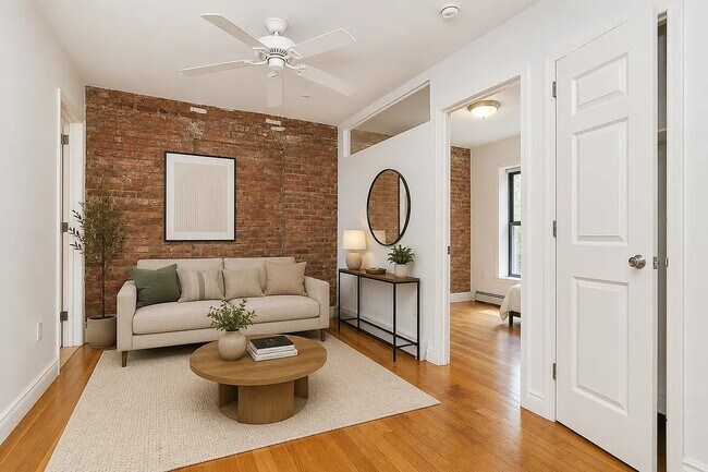Foto del edificio - 325 E 10th St