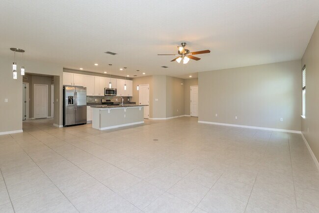 Foto del edificio - 333 Briarbrook Ln