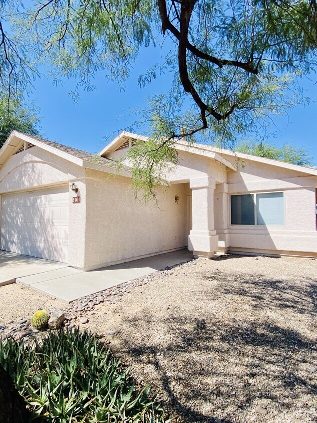 8161 E Sundew Dr, Tucson, AZ 85710 House Rental in Tucson, AZ