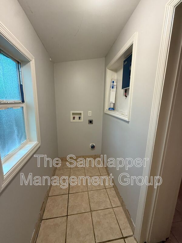 Building Photo - 2906 Alabama Dr