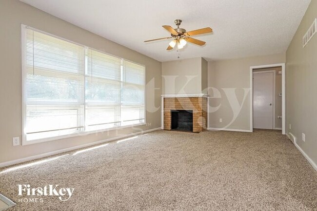 Foto del edificio - 5816 Lane Ave