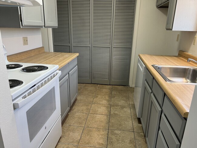 Foto del edificio - 307 N 1st St