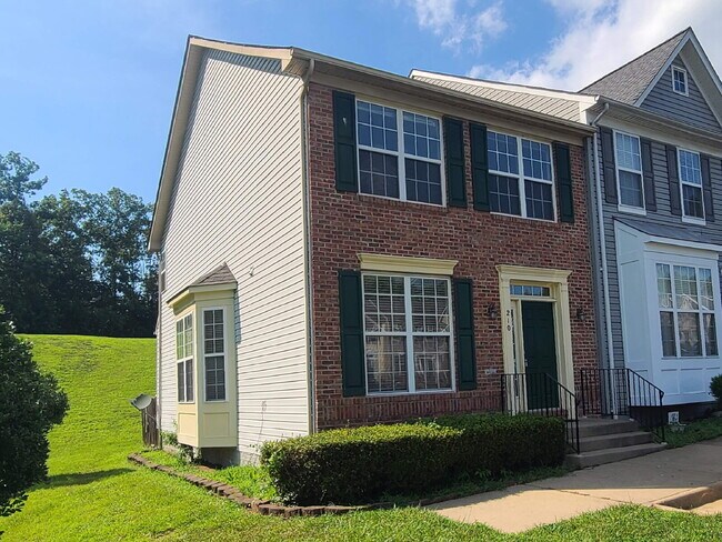 Photo - 3 BR, 3.5 BA Townhouse Near Quantico