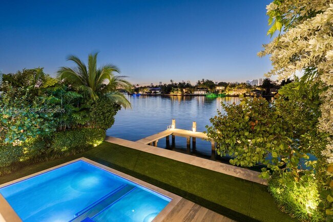 Building Photo - 40 W Rivo Alto Dr