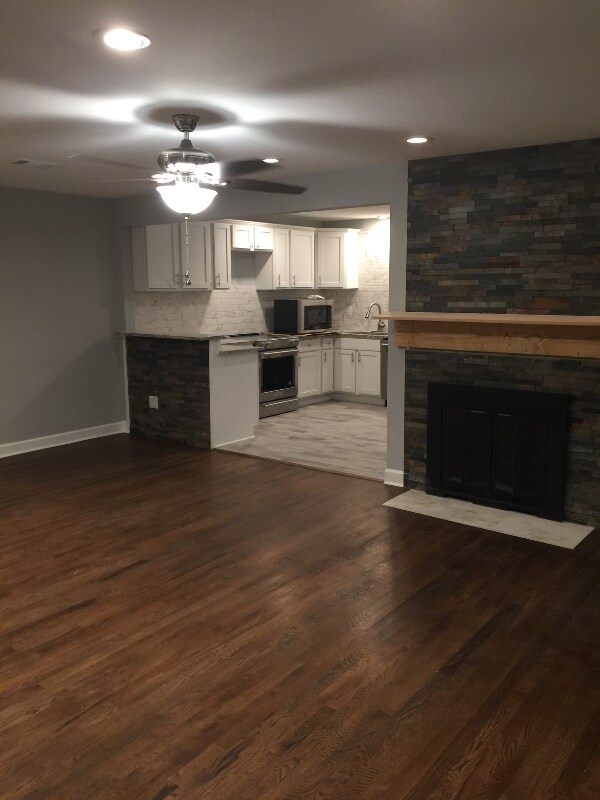 Foto del edificio - 4633 Murrayhill Rd