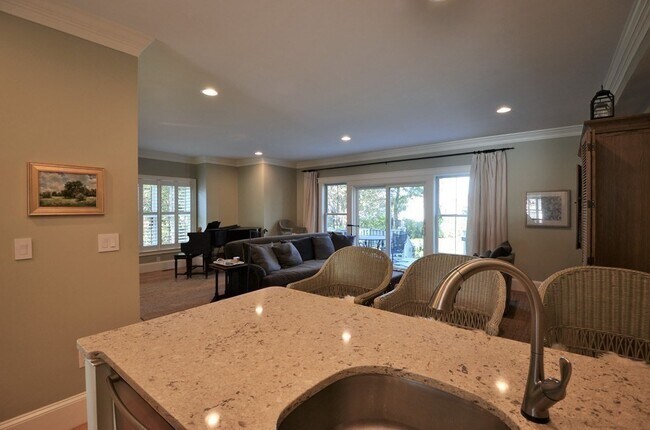 Foto del edificio - 11 Tufts Rd