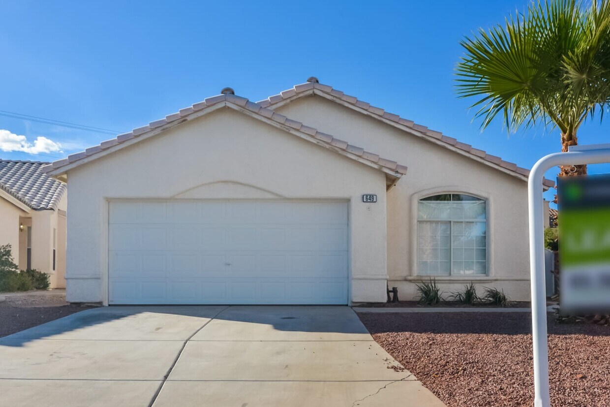 Foto principal - 649 Bonsai Tree Ln