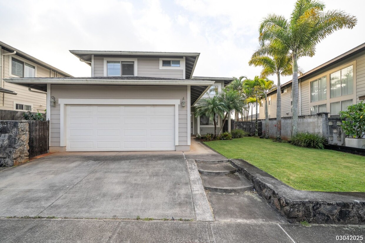 Foto principal - 4 Bed 2.5 Bath in Mililani Mauka