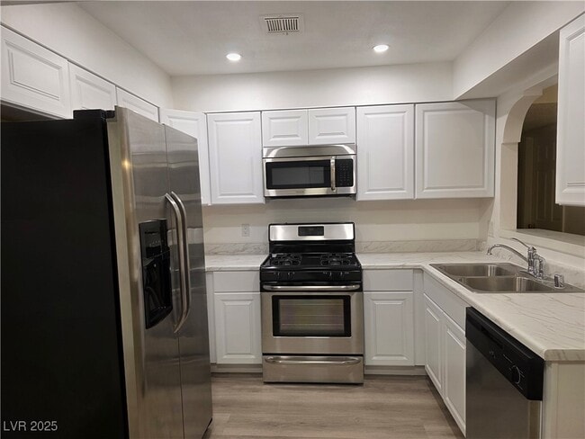 Foto del edificio - 1751 E Reno Ave