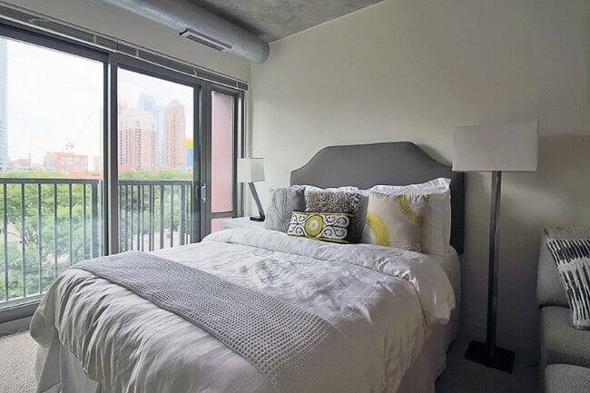 Foto del edificio - 929 S Clark St