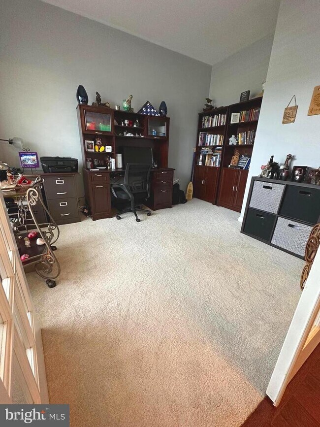 Building Photo - 22405 Houser Dr