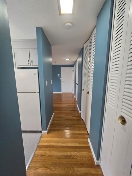 Building Photo - 180 Nesmith St