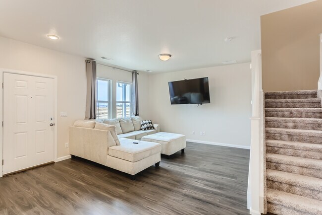 Foto del edificio - 10565 Paris St