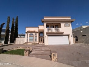 Building Photo - 636 Paseo De Flor Cir