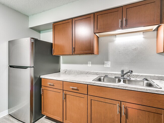 Building Photo - 1028 Shagbark Dr
