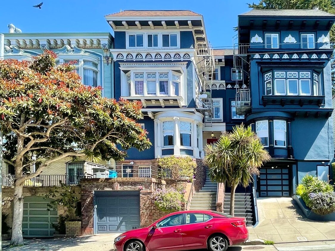 Primary Photo - 858 Ashbury St
