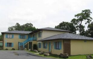 Building Photo - 611 Fairview Ave