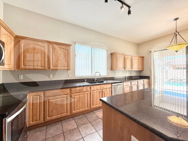 Foto del edificio - 2185 W Olive Way