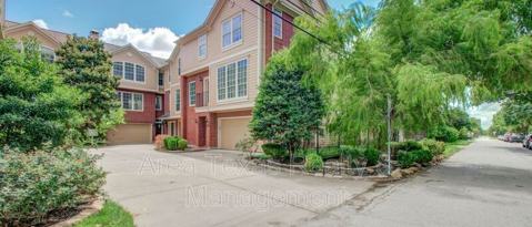 Foto del edificio - 902 Cohn St