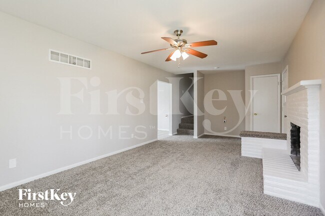 Building Photo - 7712 Arlington Ave