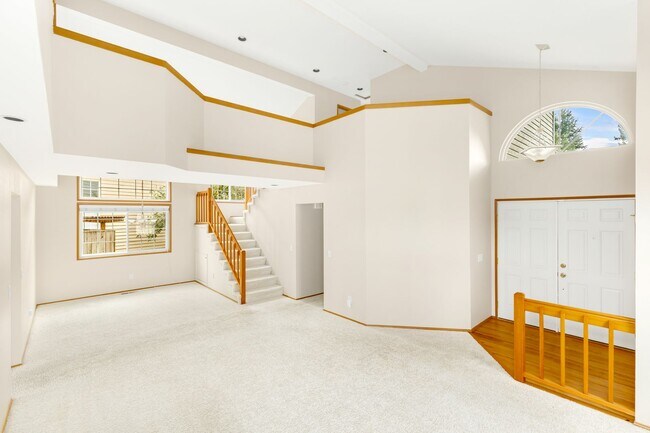 Foto del edificio - Beautiful and Bright 3 Bedroom Home in Klahanie