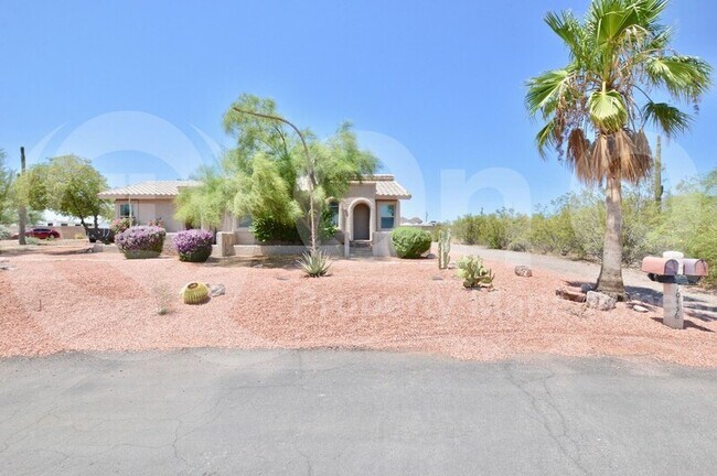 Building Photo - 10456 E La Palma Ave