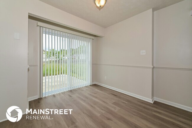 Foto del edificio - 8231 Oak Terrace Ln