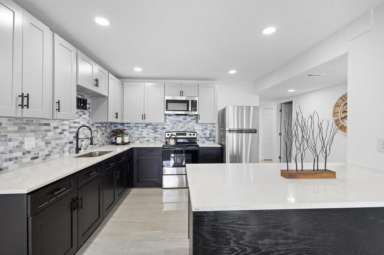 Foto principal - 1780 Lake St
