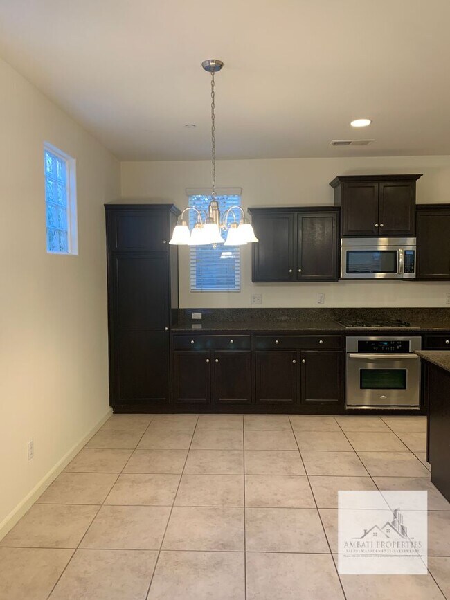 Building Photo - Beautiful 4 Bedroom Home in Harlan Ranch!