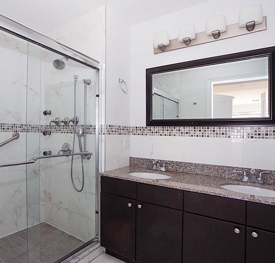 Bathroom - The Simone