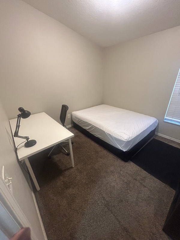 Foto del edificio - 8151 Canterbury Lake Blvd