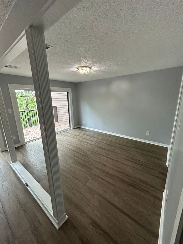 Building Photo - 103 Cambrian Way