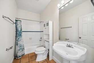 Building Photo - 4011 Garrott St