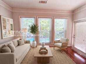 Building Photo - 1850 Cotillion Dr